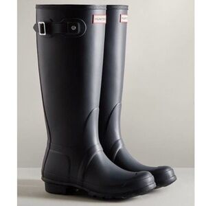 Hunter Women's Original Tall Rain Boot black size 8 winter cold weather